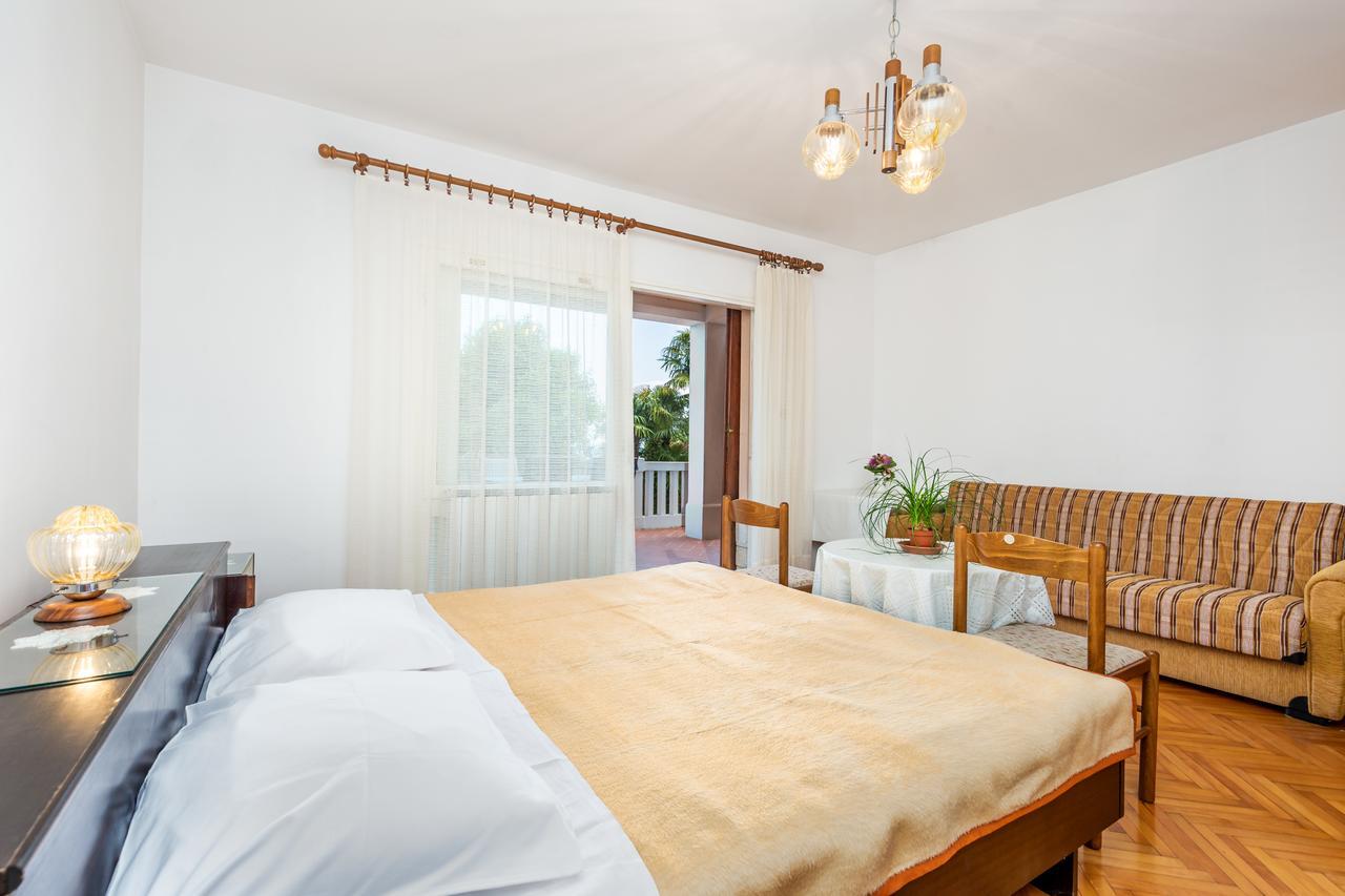 Rona Apartments Ani Ičići Dış mekan fotoğraf