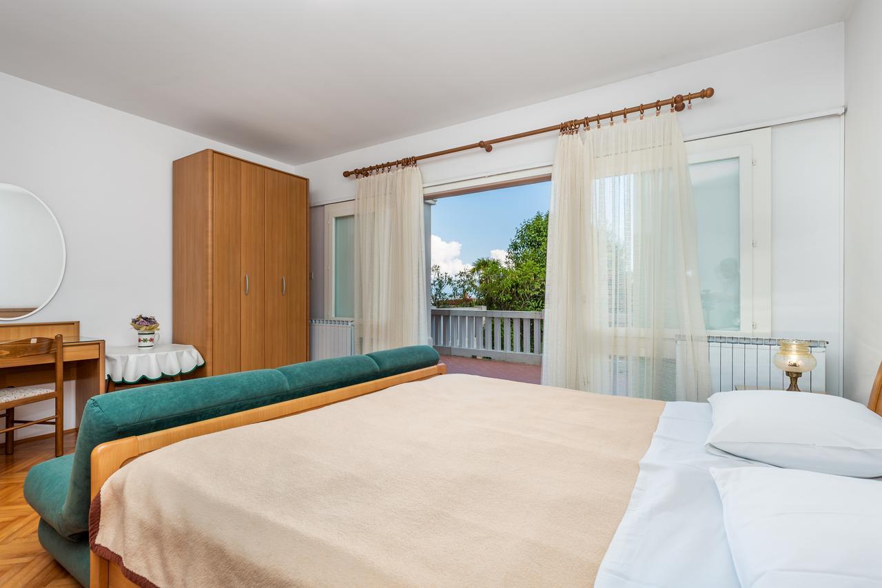 Rona Apartments Ani Ičići Dış mekan fotoğraf