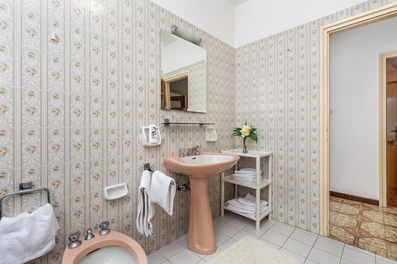 Rona Apartments Ani Ičići Dış mekan fotoğraf
