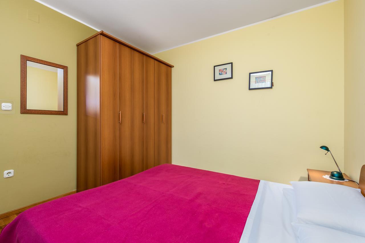 Rona Apartments Ani Ičići Dış mekan fotoğraf