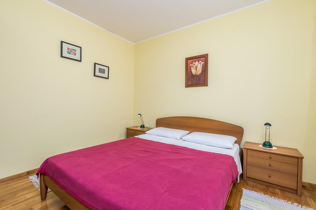 Rona Apartments Ani Ičići Dış mekan fotoğraf