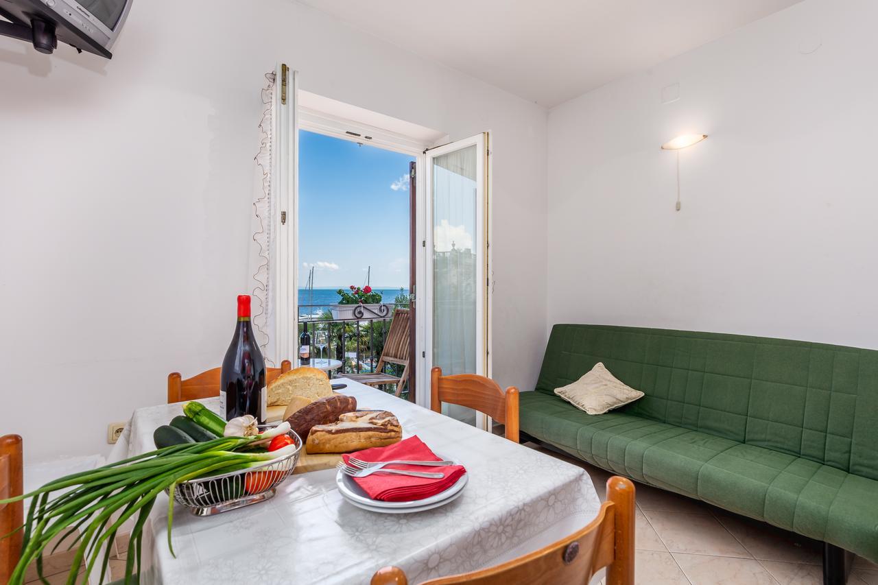 Rona Apartments Ani Ičići Dış mekan fotoğraf