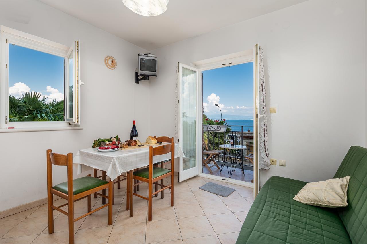 Rona Apartments Ani Ičići Dış mekan fotoğraf