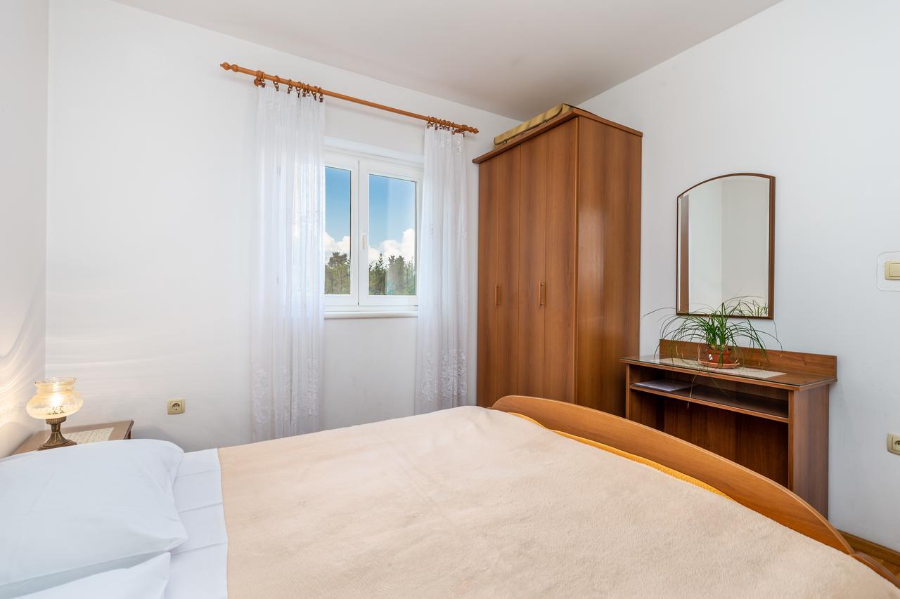 Rona Apartments Ani Ičići Dış mekan fotoğraf